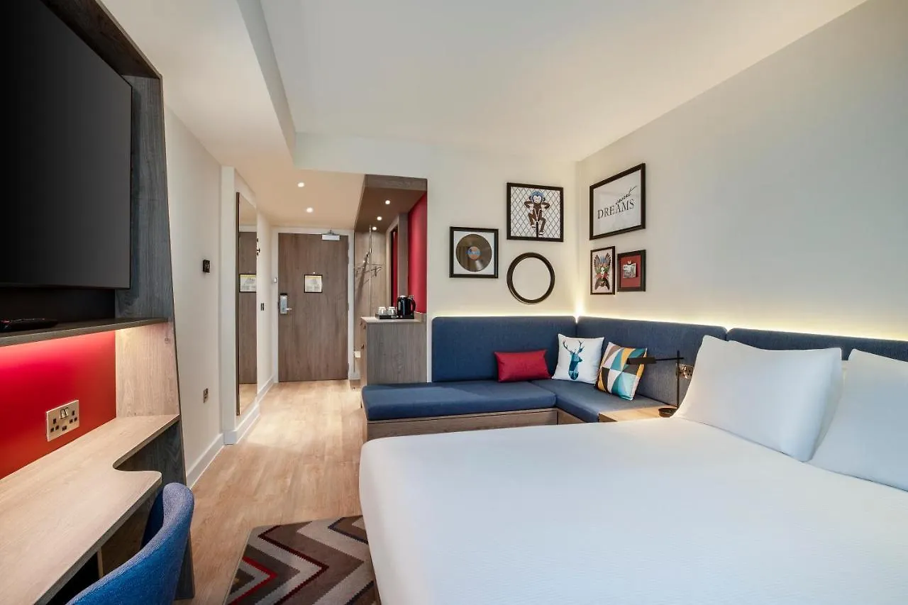 Hampton By Hilton London City Hotel