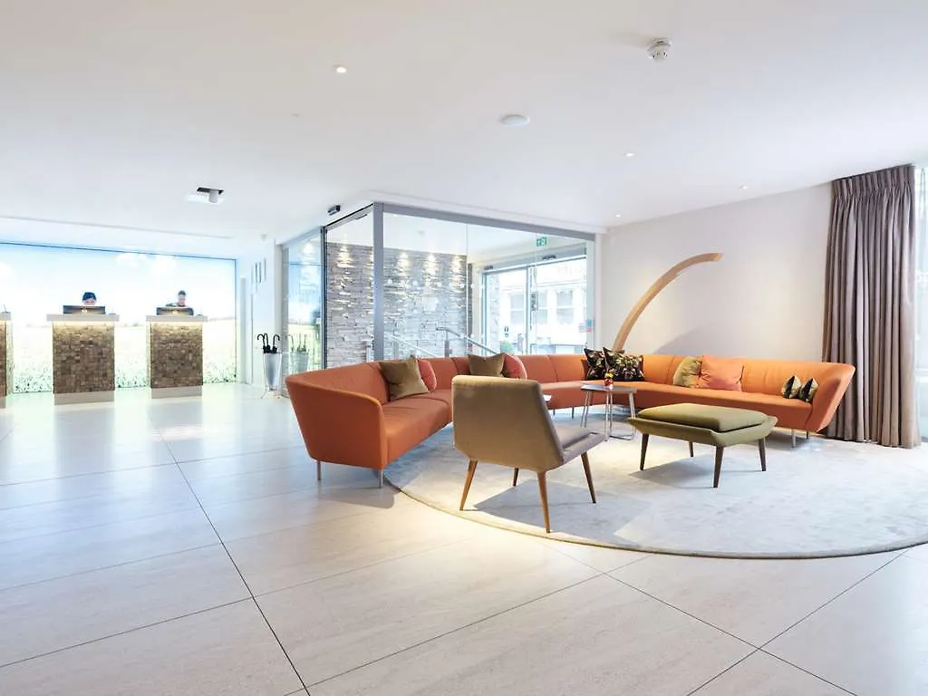 Hampton By Hilton London City Hotel