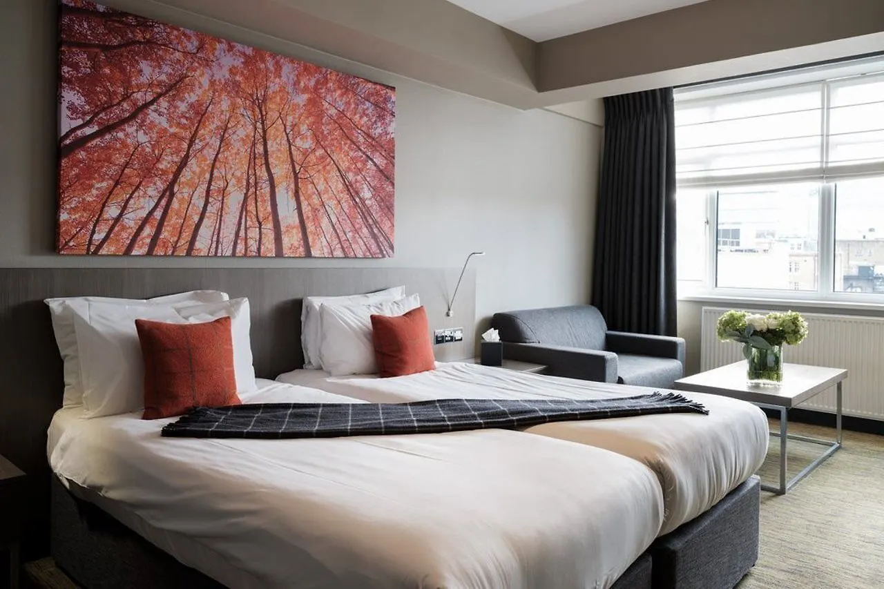 Hampton By Hilton London City 4*,